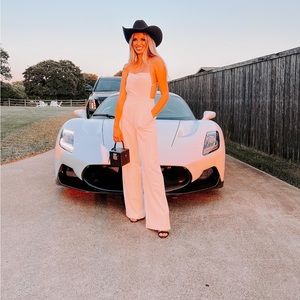 Meet your Posher, Josie